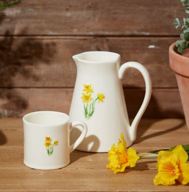 Daffodil Embossed Jug
