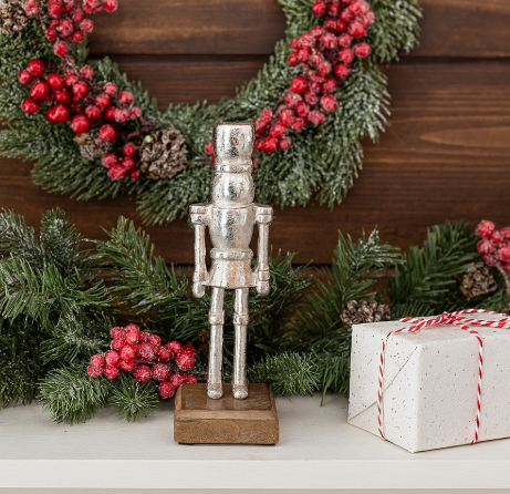 Nutcracker on wooden base, 23cm