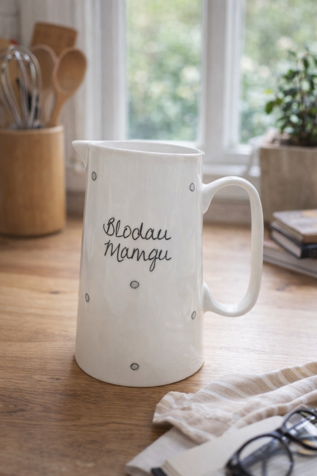 Grey Spotted MAMGU Blodau Jug