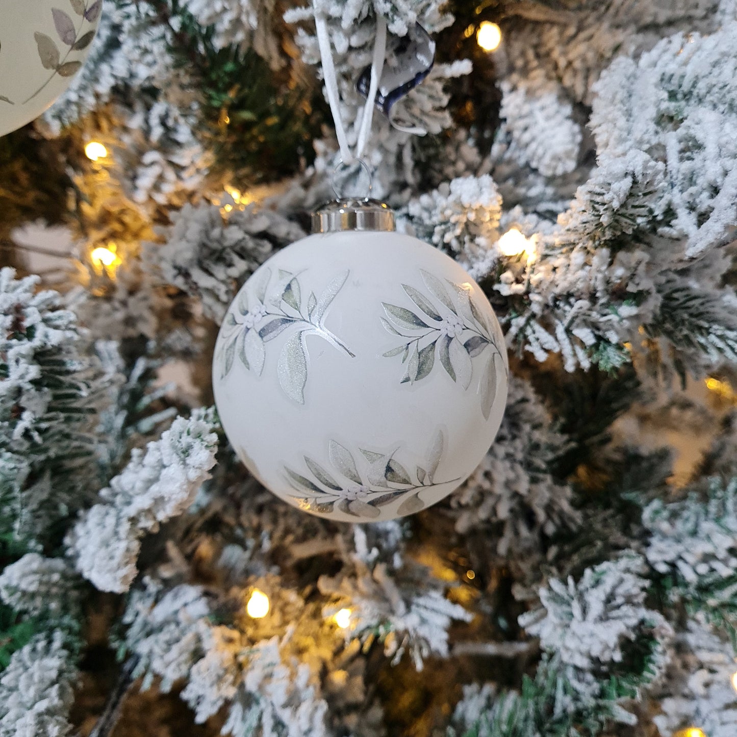 Foliage Printed Glass Bauble