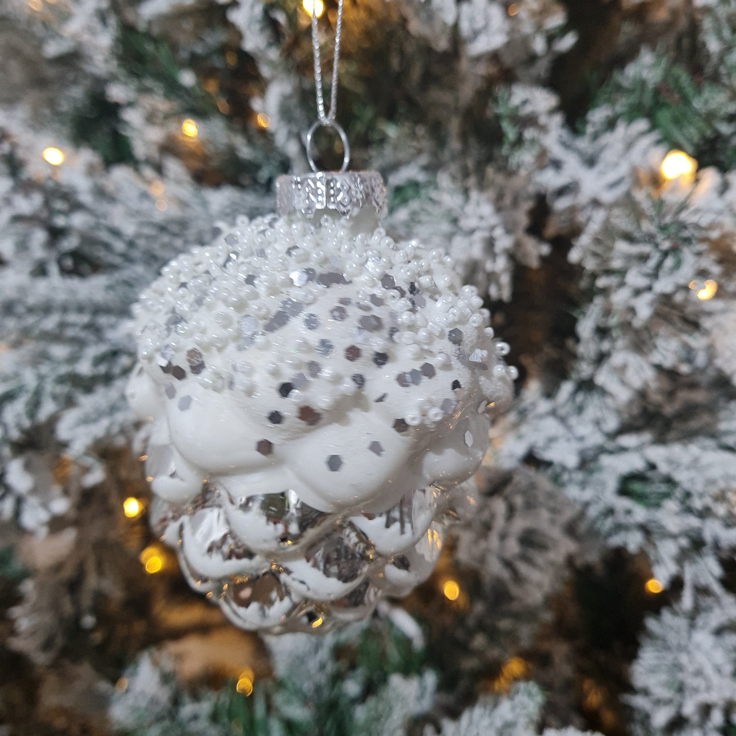 Frosted Glass Gold Pinecone