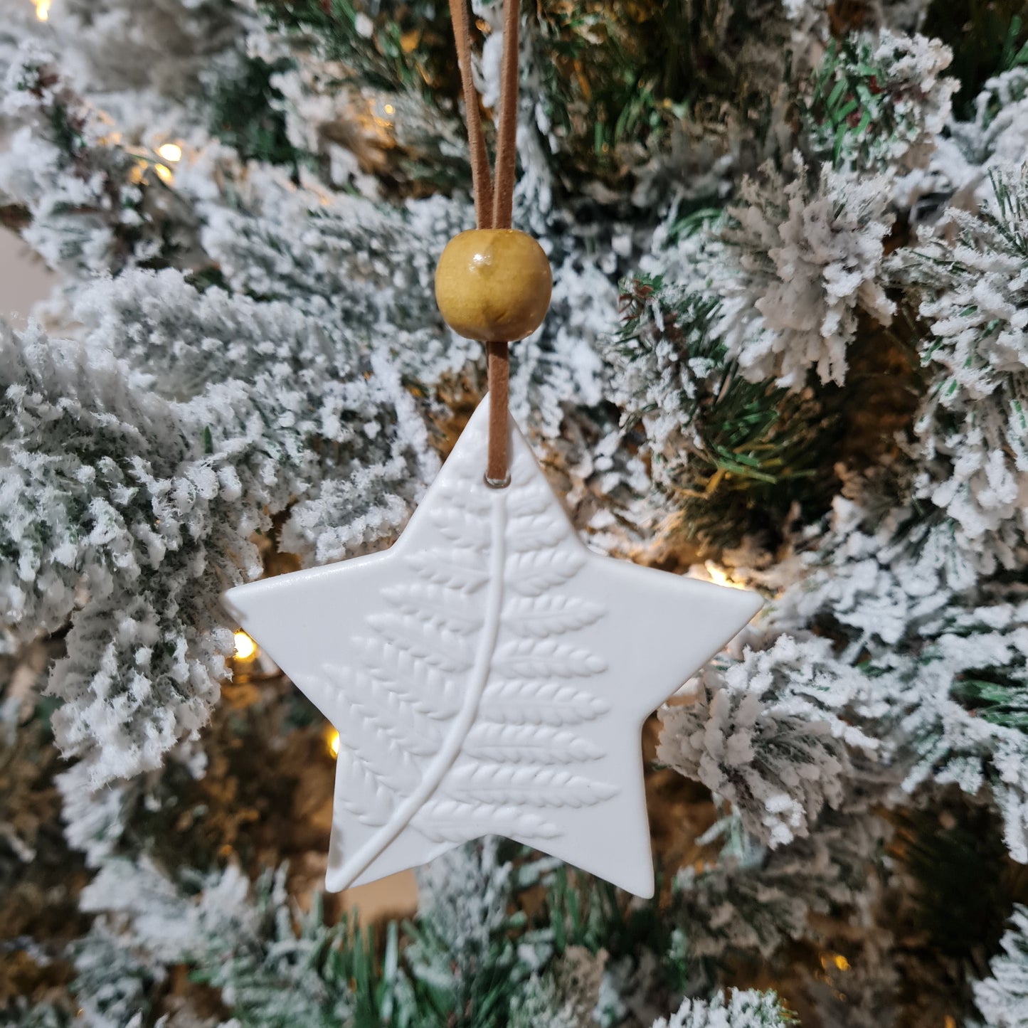 Ceramic White Tree Hangers