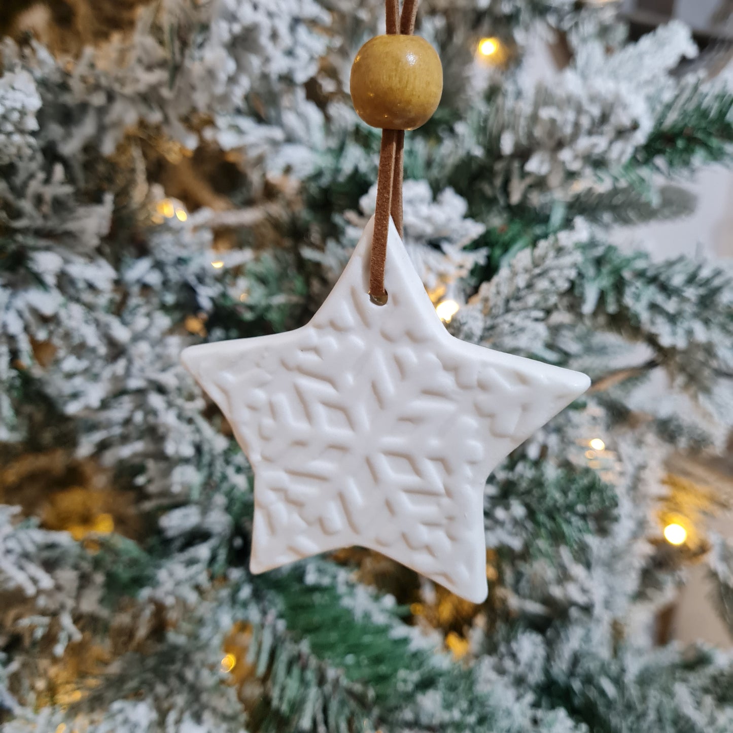 Ceramic White Tree Hangers