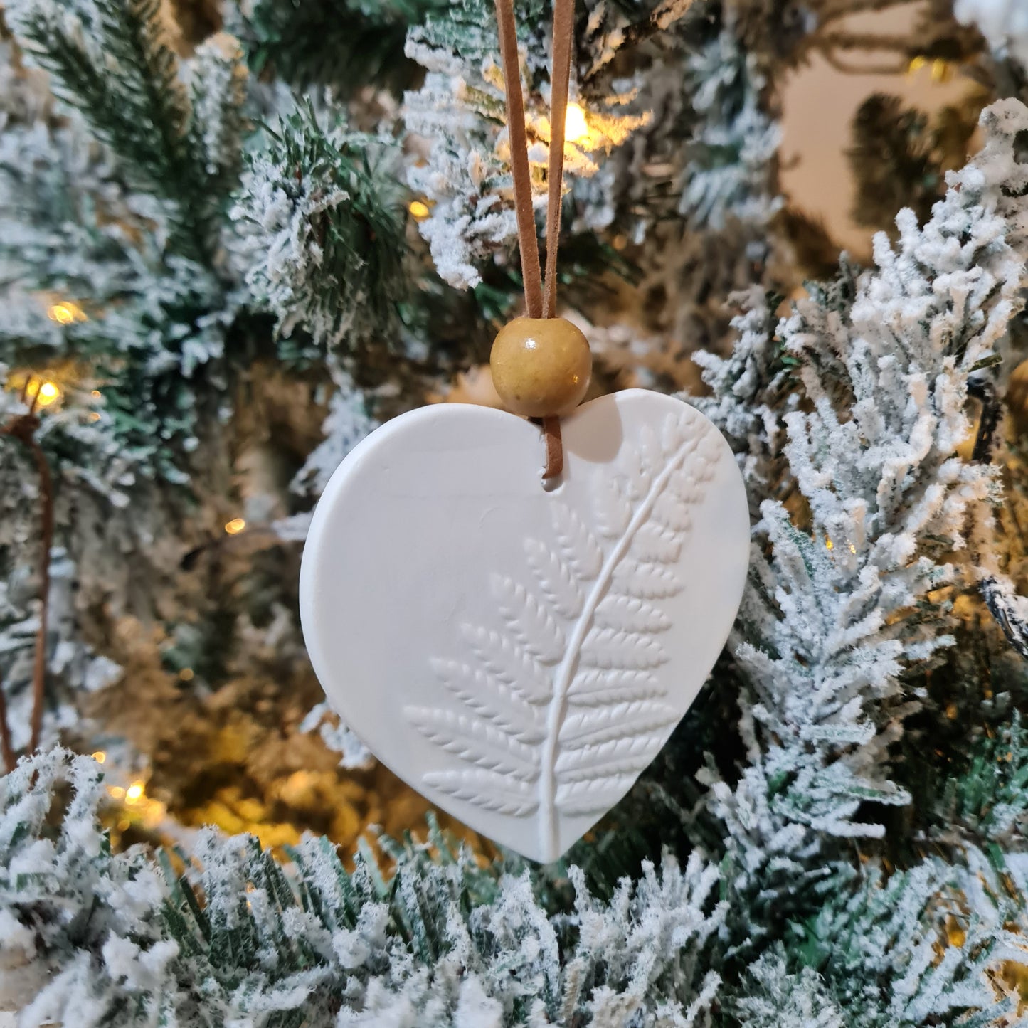Ceramic White Tree Hangers