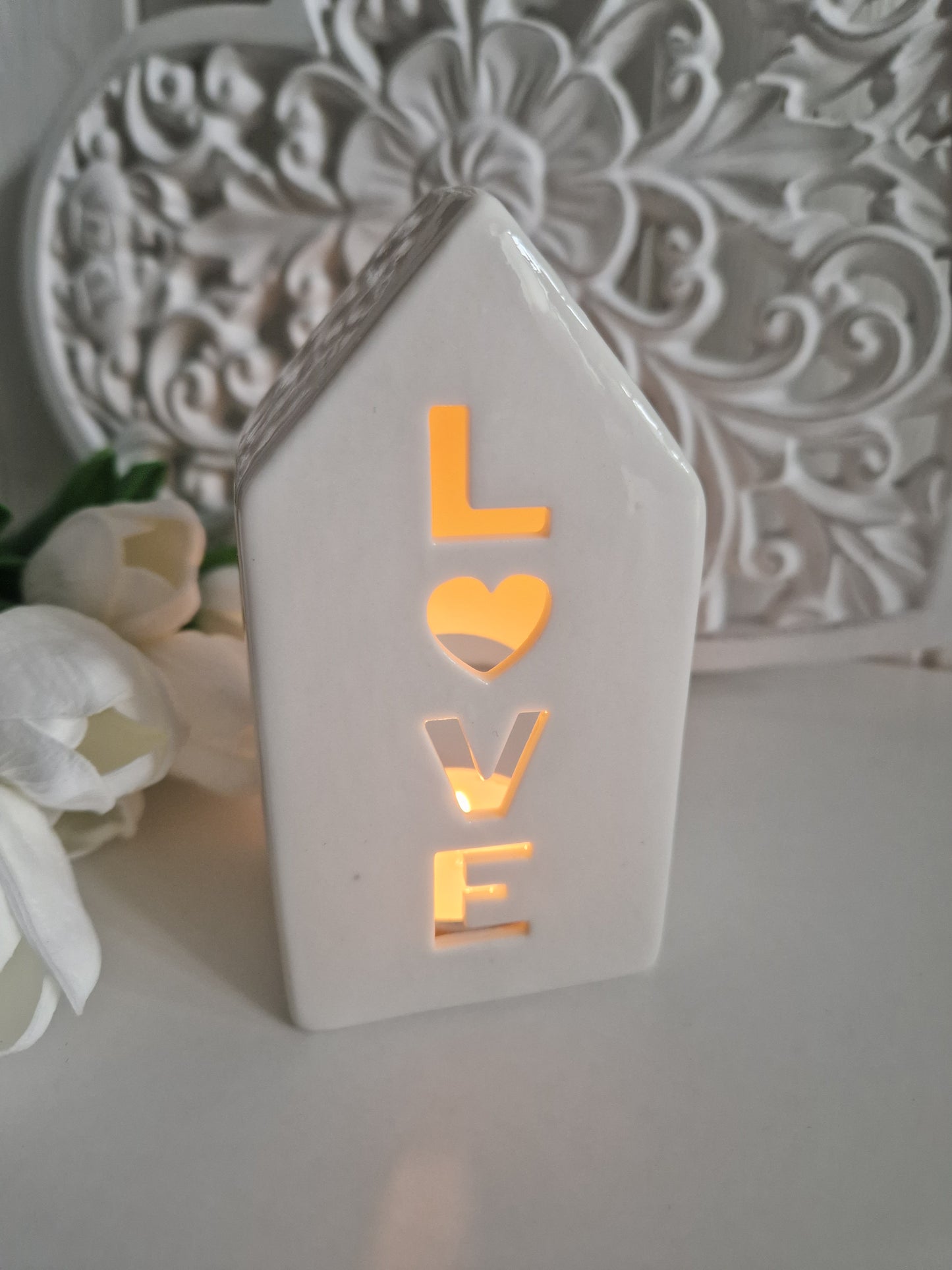 White 'LOVE' Tealight holder