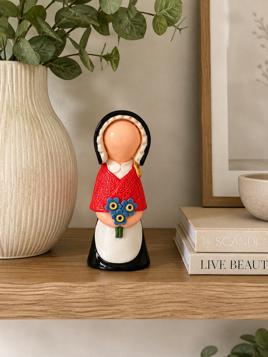 Ceramic Welsh Lady, Forget me Not