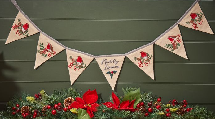 Nadolig Llawen fabric bunting