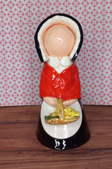 Ceramic Welsh Lady with Basket of daffodils