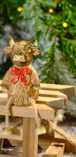 Bow Highland Cow Shelf Sitter