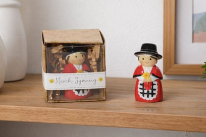 Welsh Lady Orament with box