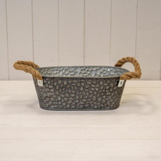 Zinc trough with hammered finish (embossed) and rope ears T26cmx12.5cm H10cm