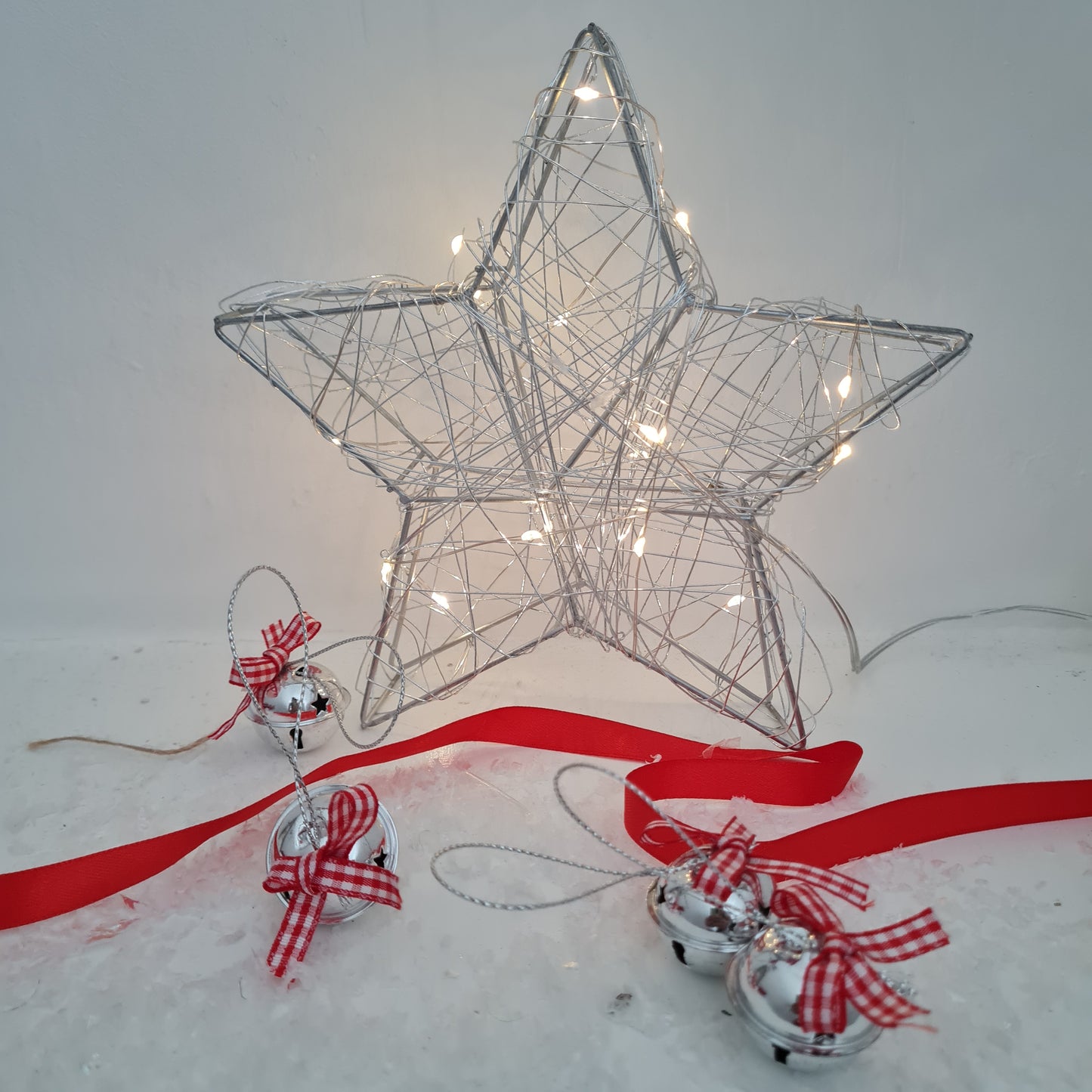 Silver Wire LED Star, 2 sizes